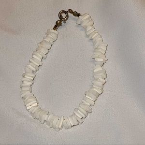 Shell bracelet white